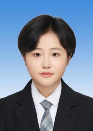 国家励志奖学金+服装艺术系+隗公羽 证件照